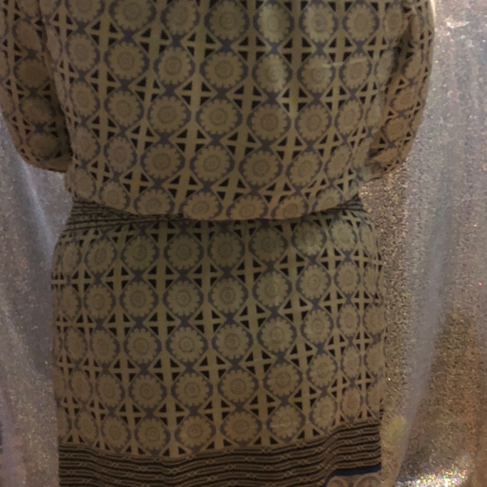 Max Studio Dress - Picture 5 of 5